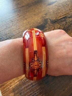 Red and Gold Patterned Resin Bangle Bracelet